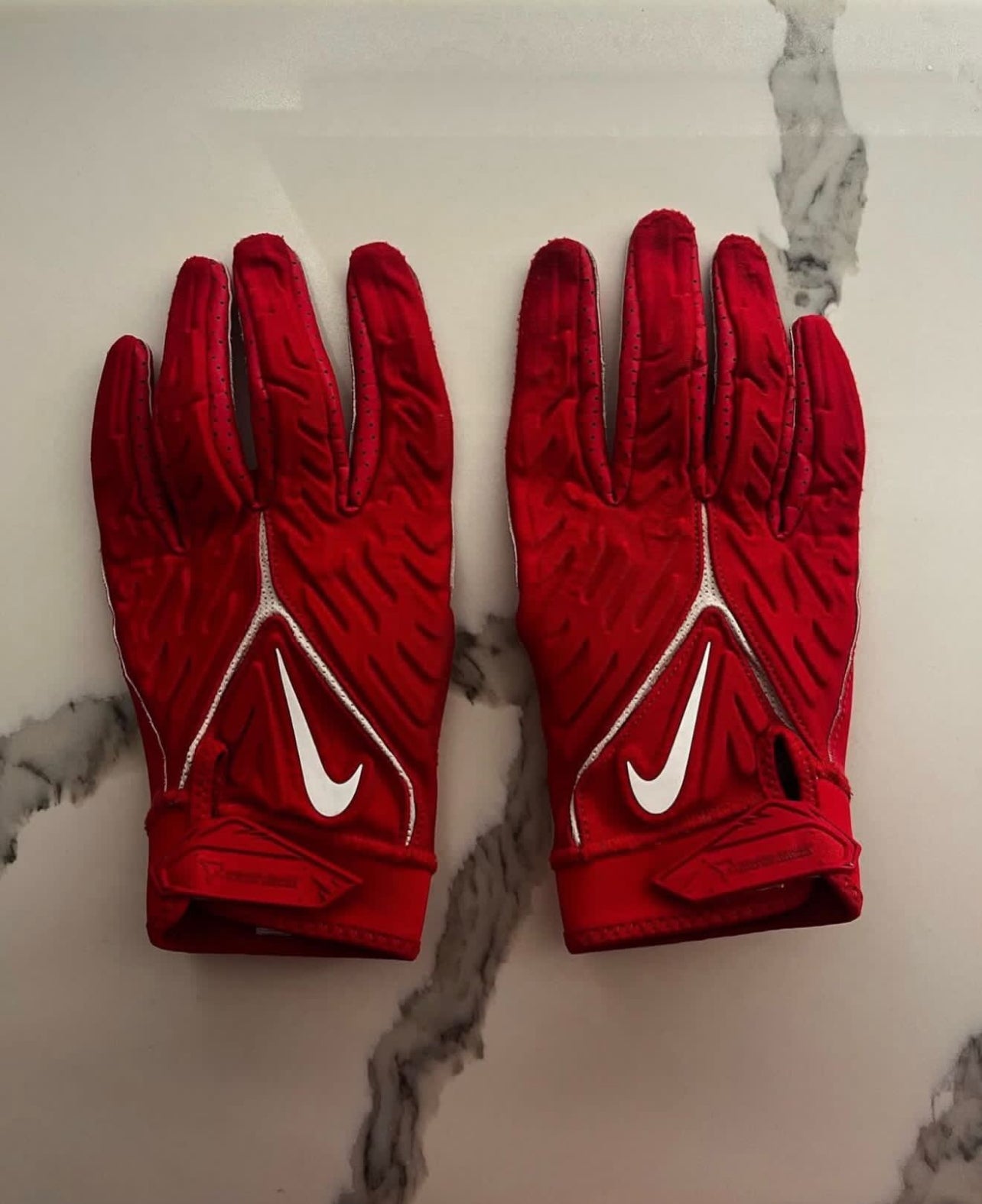 Arizona gloves
