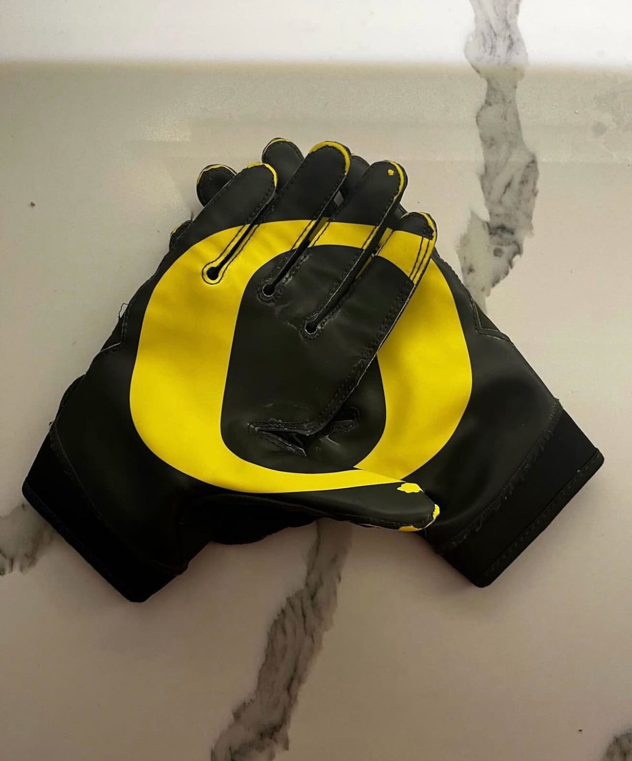 Oregon Gloves