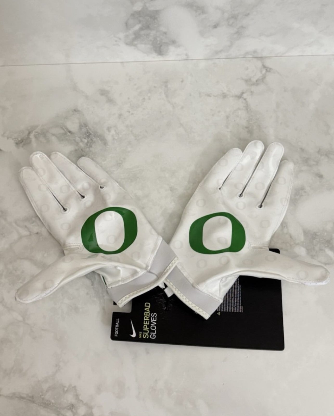 Oregon gloves